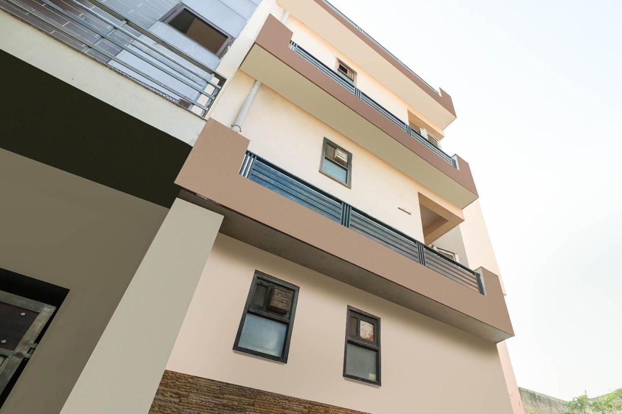Spot On Hotel Grace Near Star Mall Gurgaon Extérieur photo