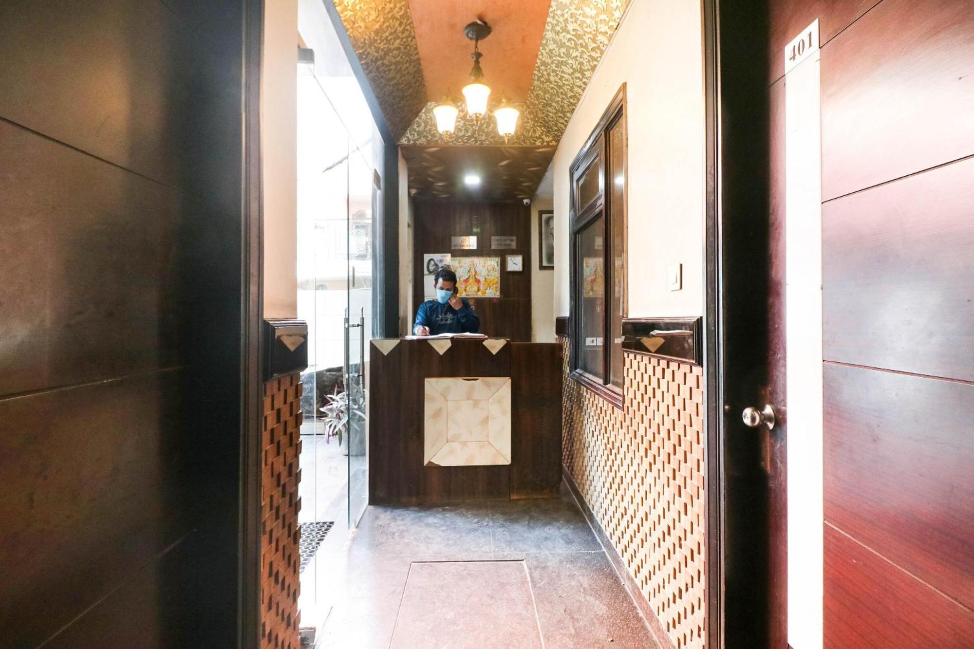 Spot On Hotel Grace Near Star Mall Gurgaon Extérieur photo